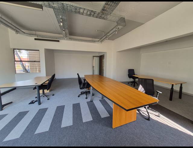 61M² OFFICE TO LET IN RIVONIA